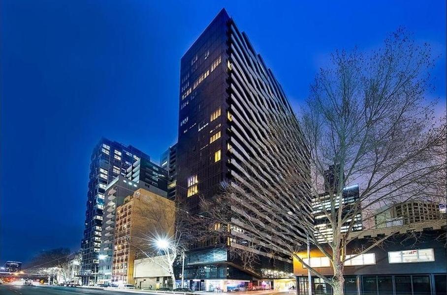 Aura2107, 2 Bedroom Apartment With Balcony, Stunning Yarra River And City Views เมลเบิร์น ภายนอก รูปภาพ