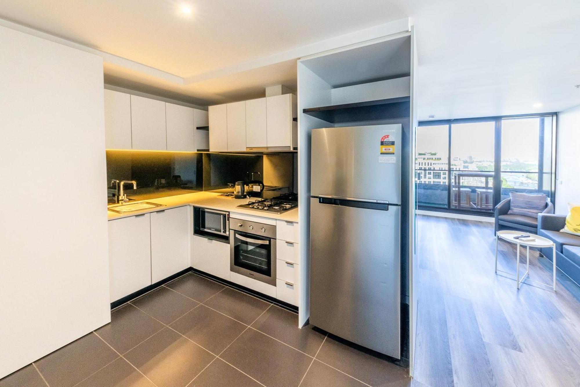Aura2107, 2 Bedroom Apartment With Balcony, Stunning Yarra River And City Views เมลเบิร์น ภายนอก รูปภาพ